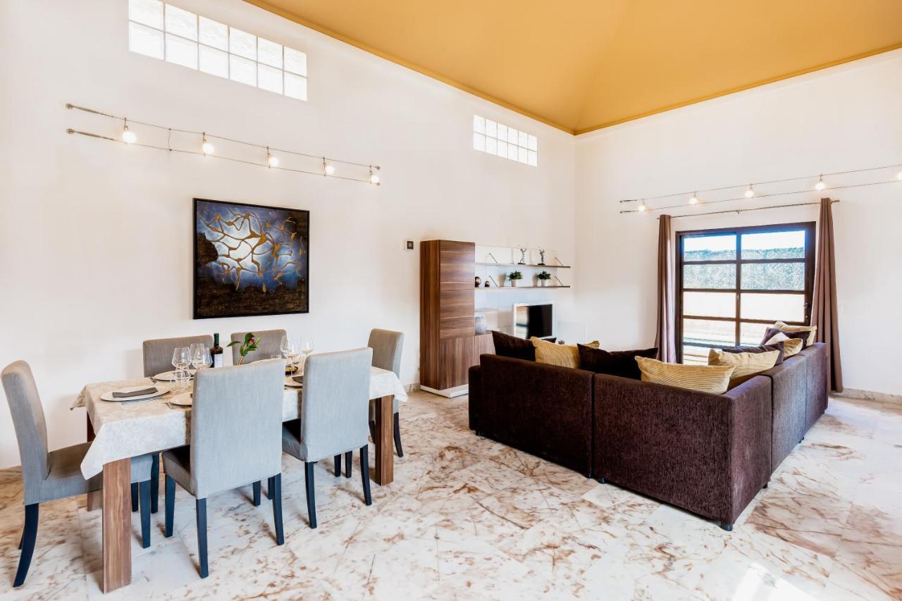 Villa Serenity Private Pool Corralejo By Holidays Home Exteriör bild