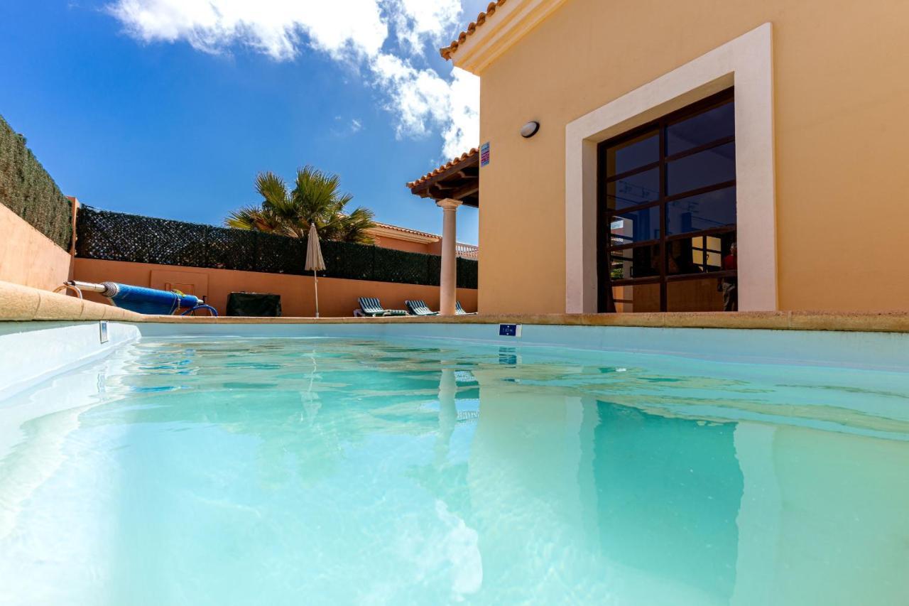 Villa Serenity Private Pool Corralejo By Holidays Home Exteriör bild