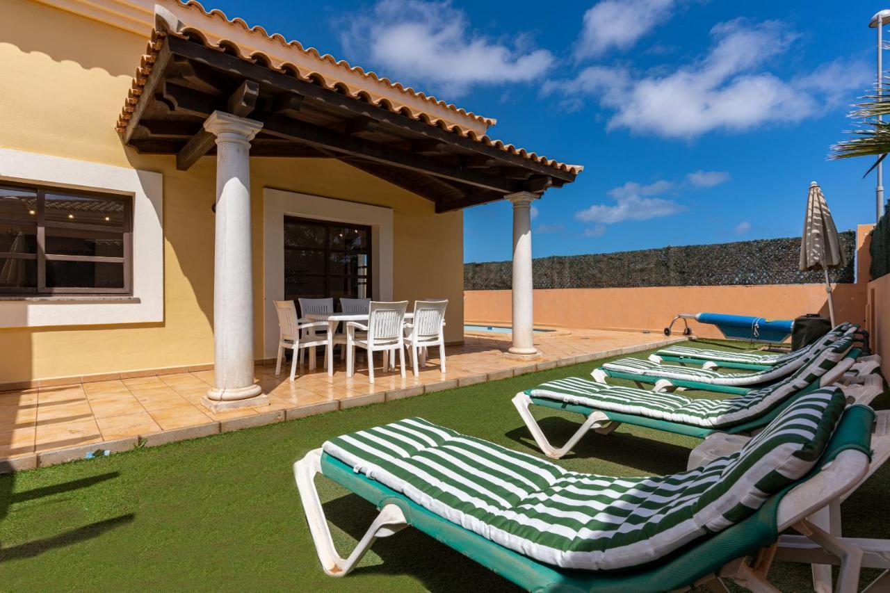 Villa Serenity Private Pool Corralejo By Holidays Home Exteriör bild